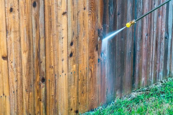 Fence Pressure Washing in Davenport