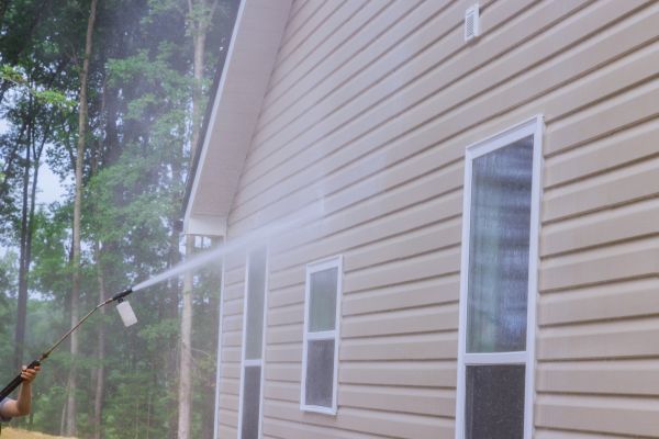 Home Power Washing in Davenport