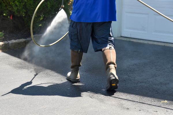 Asphalt Driveway Cleaning in Davenport