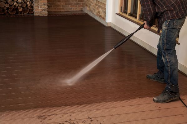 Porch Pressure Cleaning in Davenport