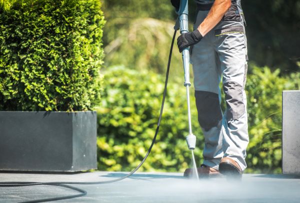 Patio Concrete Cleaning in Davenport