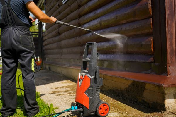 Cabin Pressure Washing in Davenport