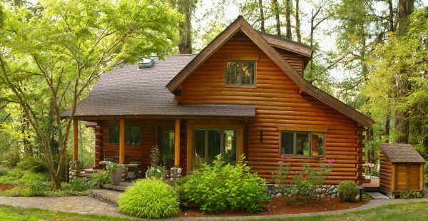 Cabin Power Washing in Davenport