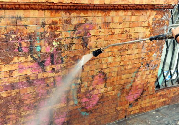 Brick Graffiti Cleaning in Davenport